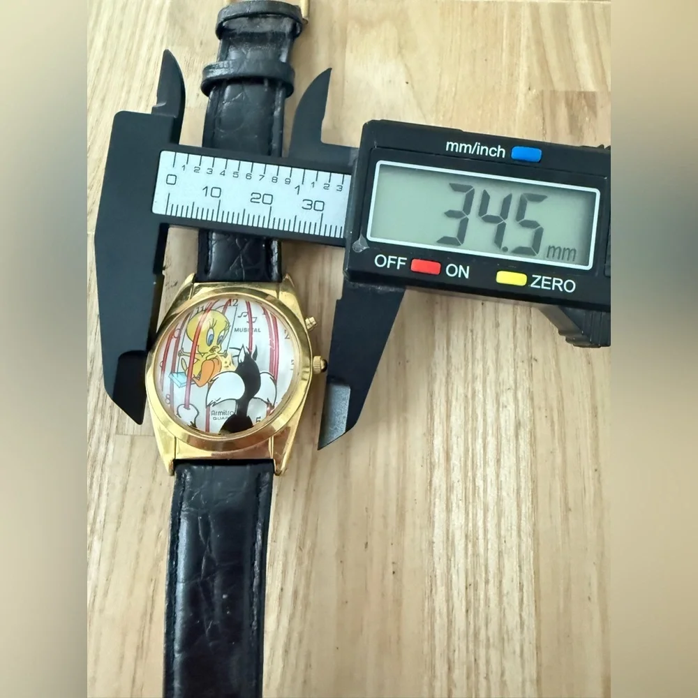Vintage 90s looney tunes Sylvester tweety musical watch NEW BATTERY
